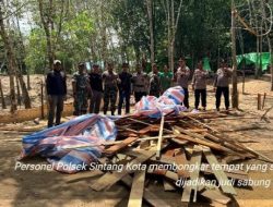 Polsek Sintang Kota Bongkar Arena Perjudian Sabung Ayam di Desa Anggah Jaya